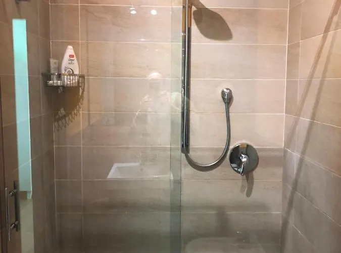 公寓 Il Castello - In Zona Residenziale 摩德纳