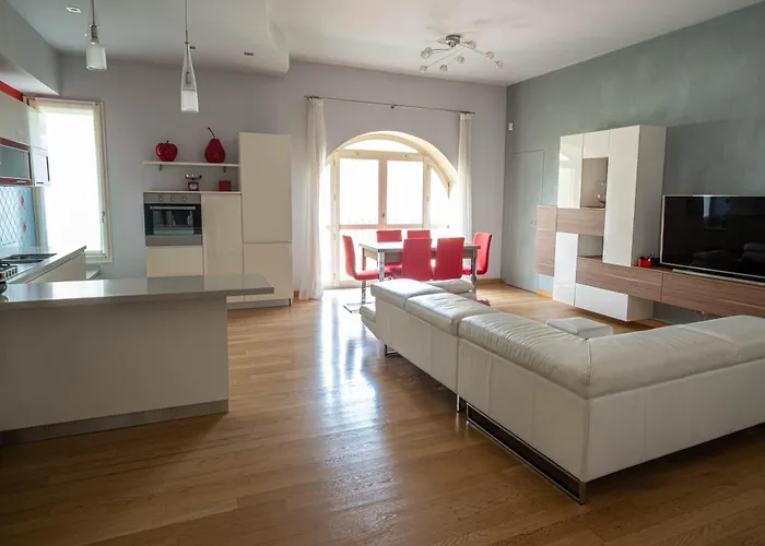 Il Castello - In Zona Residenziale * 摩德纳