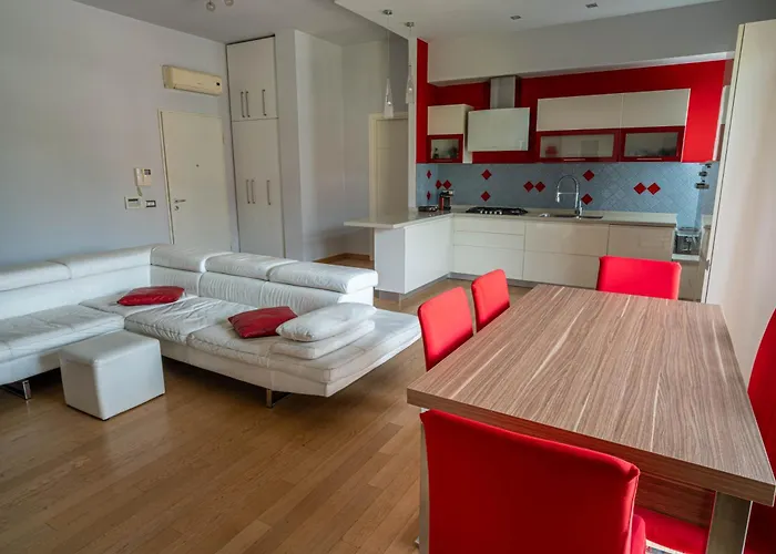 Il Castello - In Zona Residenziale 公寓