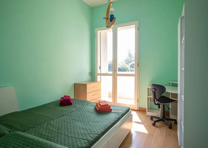 Il Castello - In Zona Residenziale 公寓